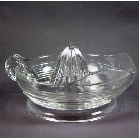 Vintage Anchor Hocking Pressed Glass Lemon Reamer Juicer Ribbed Sides Art Deco - Picture 2 of 6